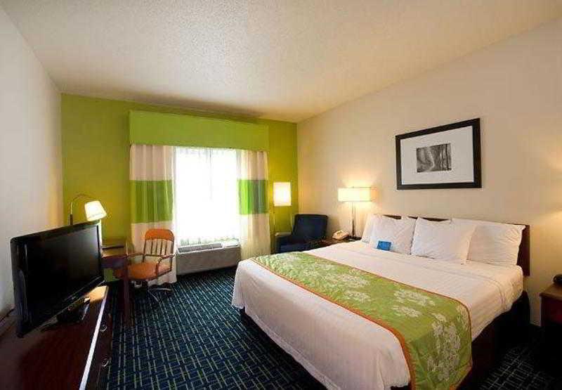 Fairfield Inn & Suites Traverse City Pokoj fotografie